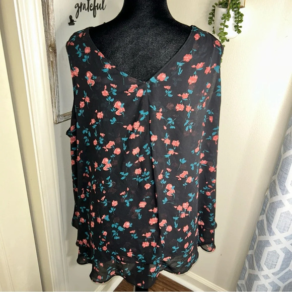 Lane Bryant floral sleeveless top - Picture 6 of 7